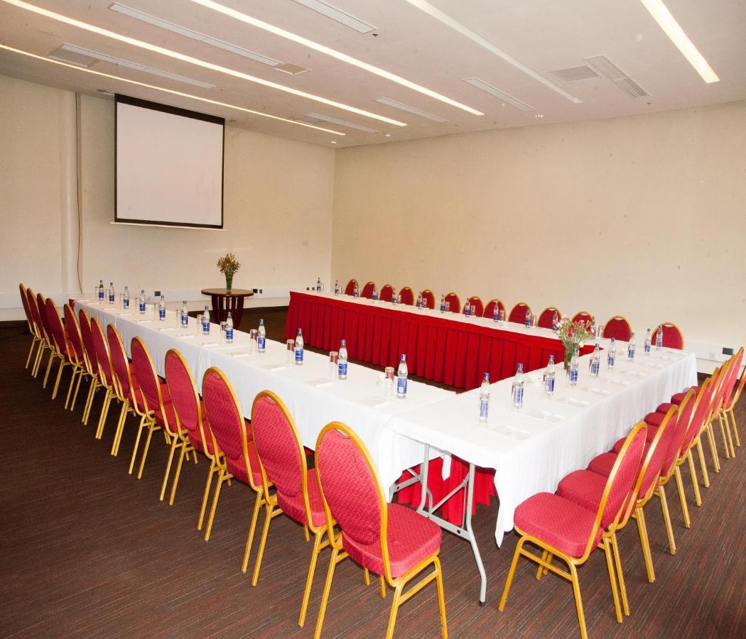 Boma Inn Eldoret Buitenkant foto